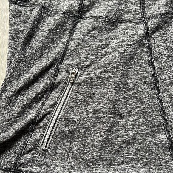 Lululemon Run: Your Heart Out Pullover Heathered Grey and Black Rulu Size 4 - Picture 9 of 11